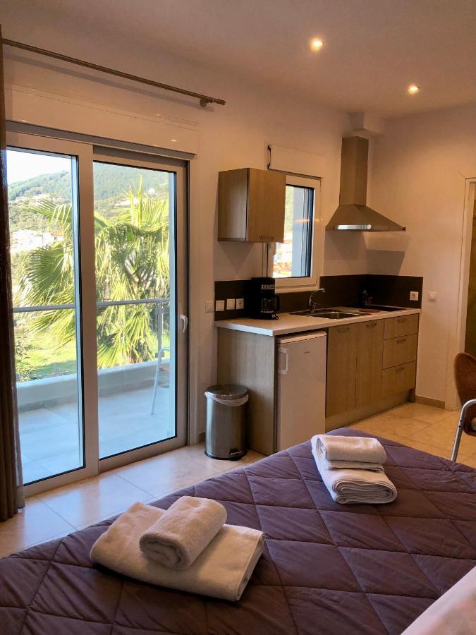Vanessa House Luxury Apartments Skiathos Exterior photo