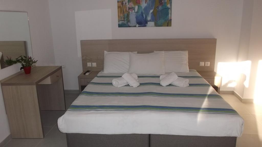 Vanessa House Luxury Apartments Skiathos Exterior photo