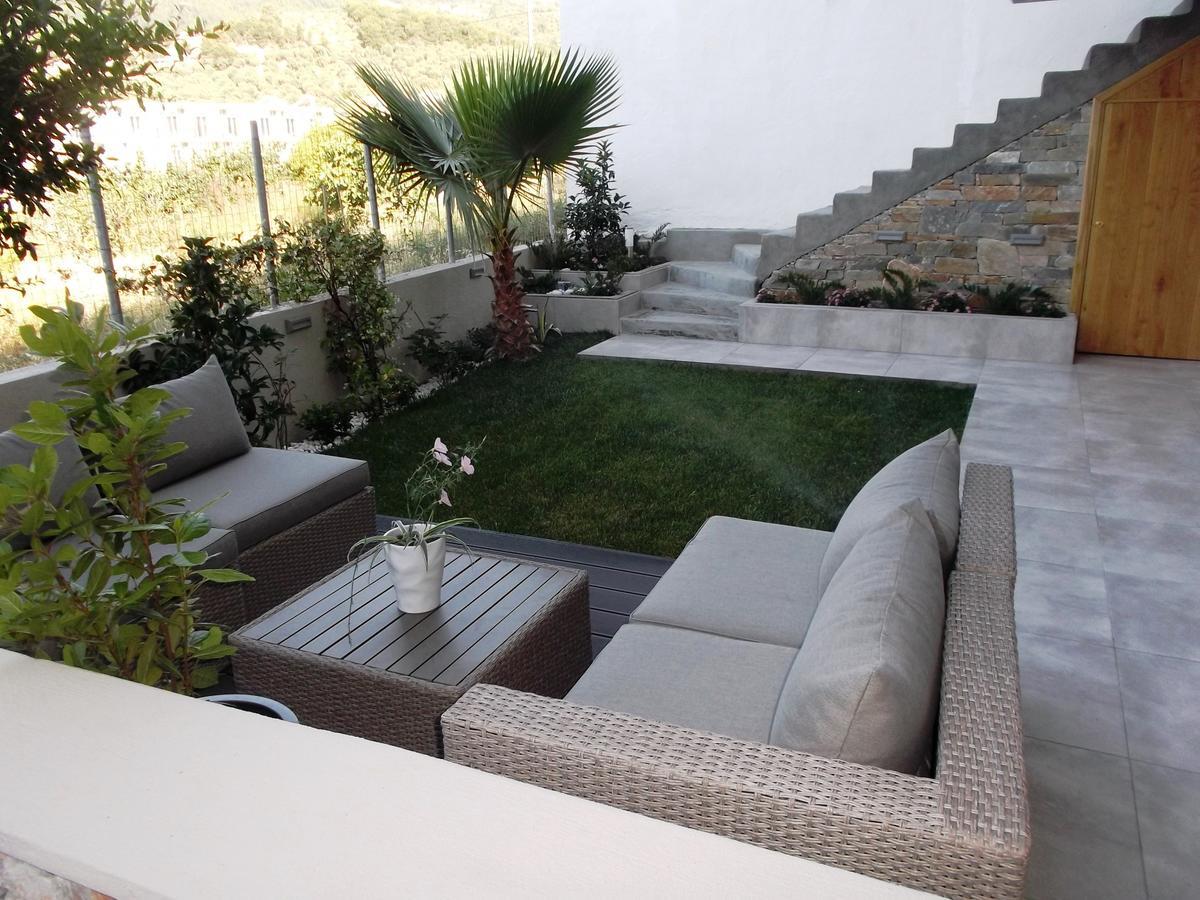Vanessa House Luxury Apartments Skiathos Exterior photo